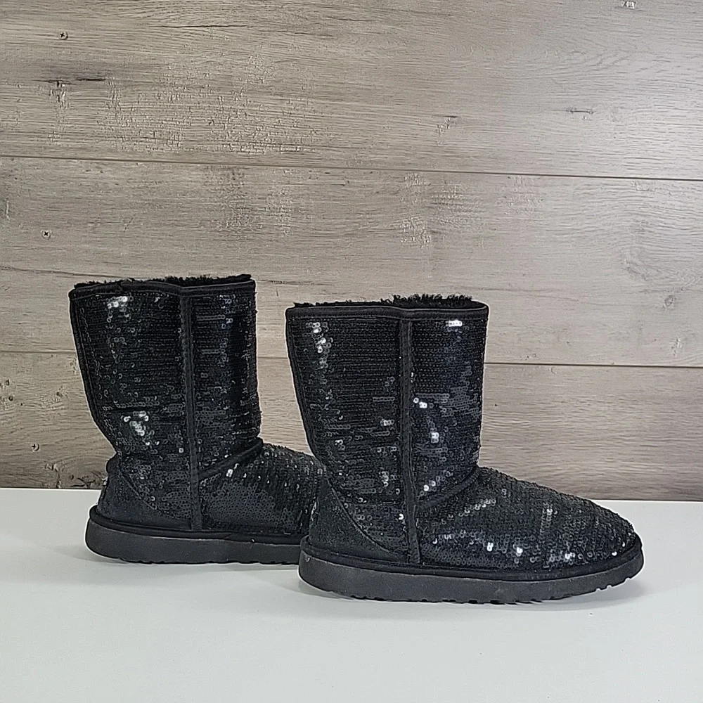 UGG Black Sequin Winter Boots Sz 7
